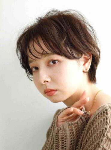 ベージュブラウンのハンサムショート